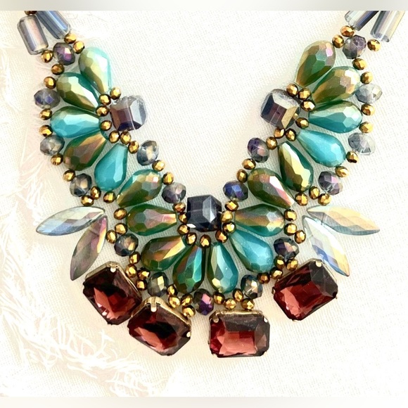 Francesca's Collections Jewelry - Jewel toned gem necklace